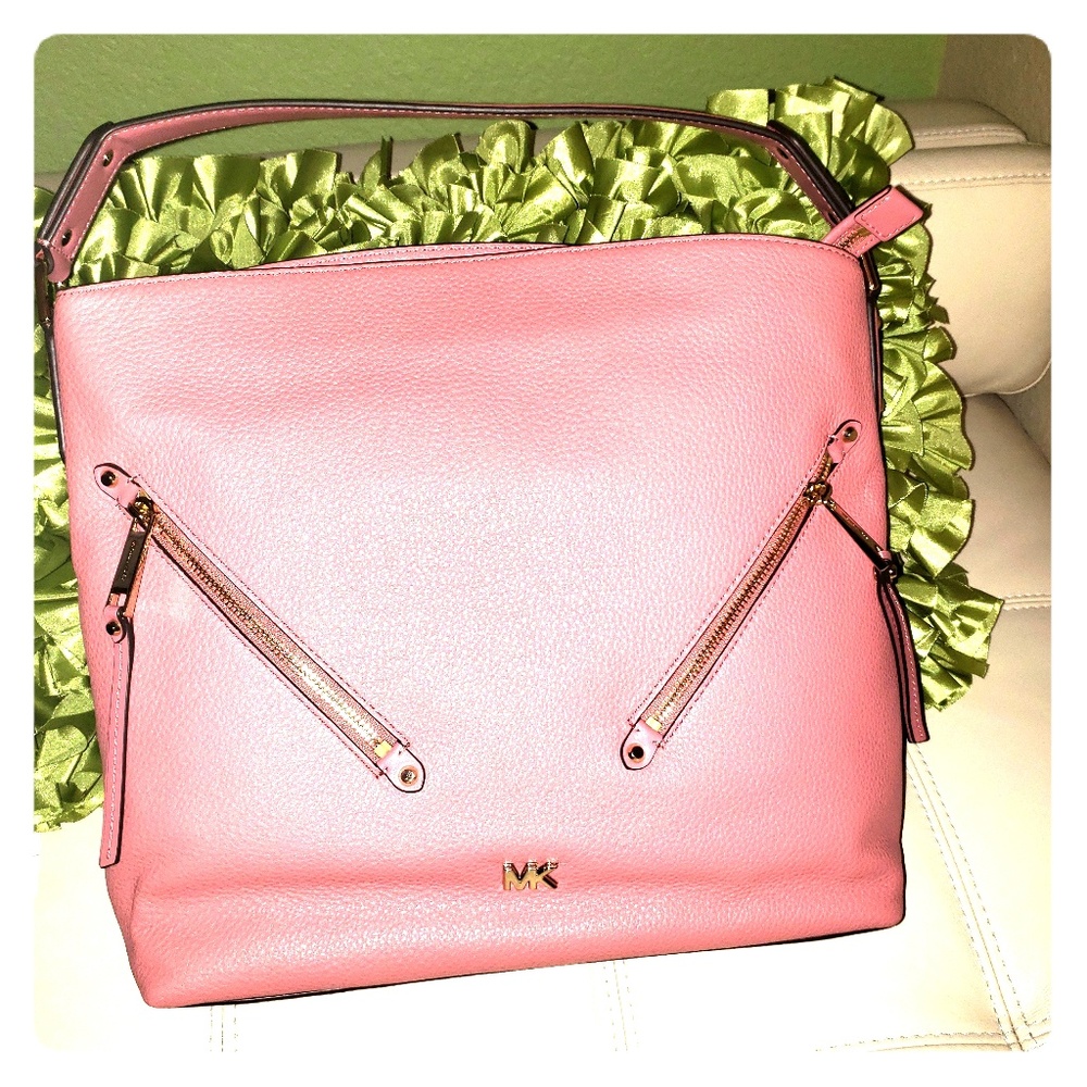 SALE! Michael Kors Handbag NWT